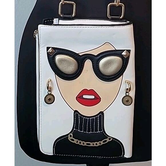 Fashion Face Crossbody Purse Mini Bag 3D Sunglasses Earrings Adjustable Strap - Picture 1 of 10